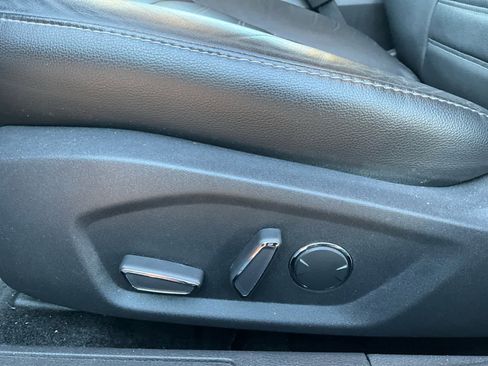 Used 2016 Ford Fusion SE w/ Equipment Group 202A image 26