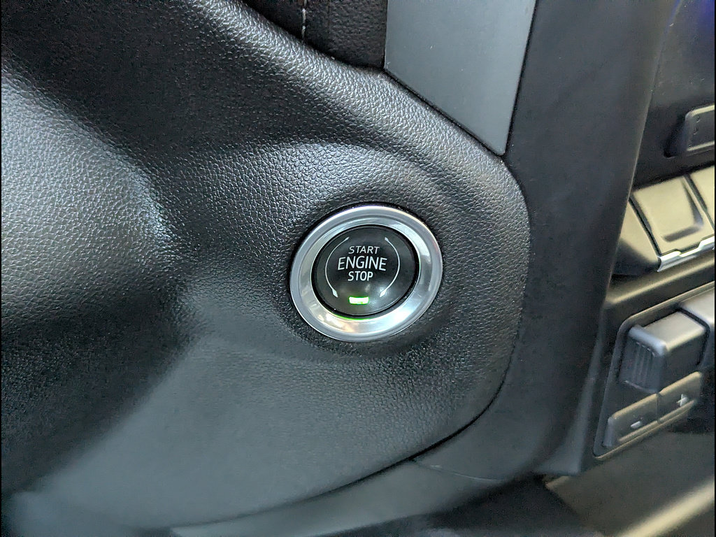 Used 2020 Chevrolet Silverado 1500 RST AWD/4WD image 26
