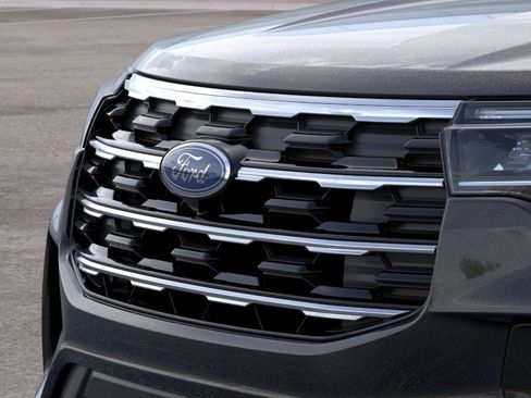 New 2026 Ford Explorer Active w/ Active Comfort Package AWD/4WD image 17