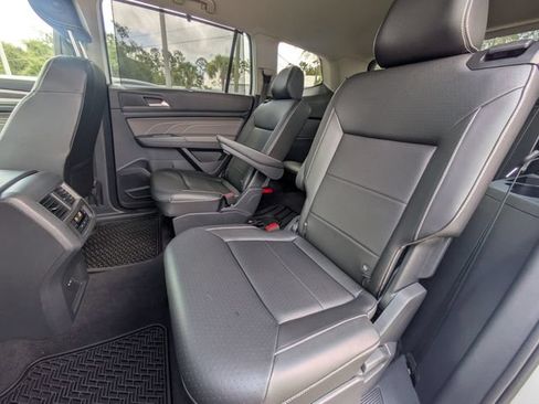 Used 2023 Volkswagen Atlas SE AWD/4WD image 13