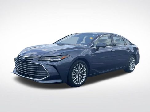 Used 2020 Toyota Avalon Limited w/ Advanced Safety Package FWD image 3