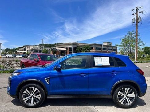 Used 2024 Mitsubishi Outlander Sport SE AWD/4WD image 2