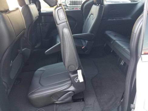 New 2026 Chrysler Voyager LX image 14