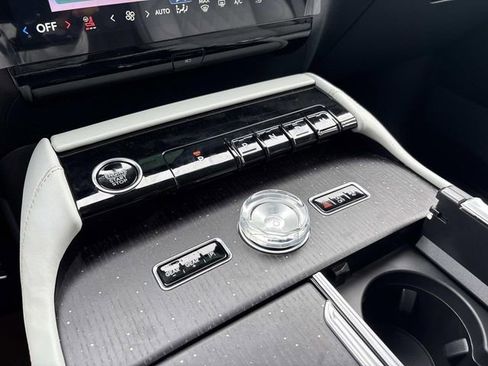 New 2026 Lincoln Navigator Black Label AWD/4WD image 30