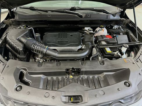 Used 2025 Chevrolet Blazer LT image 34