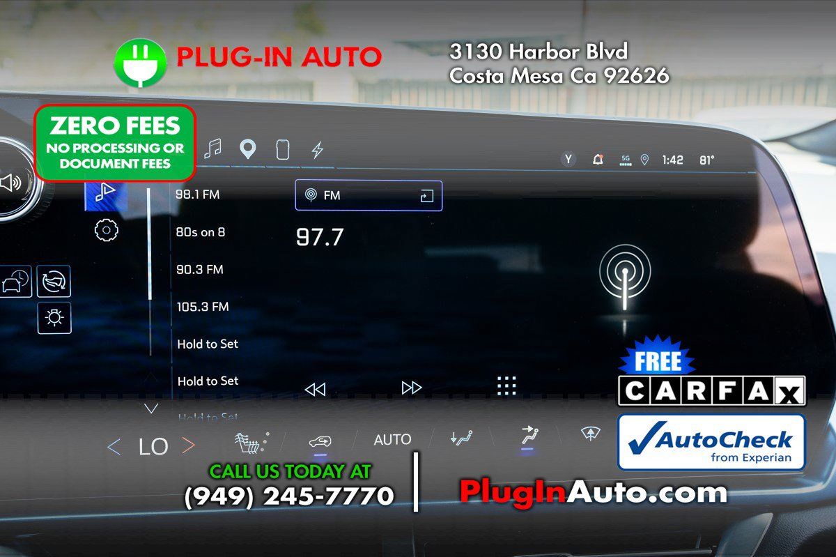Used 2024 Chevrolet Equinox EV LT FWD image 29