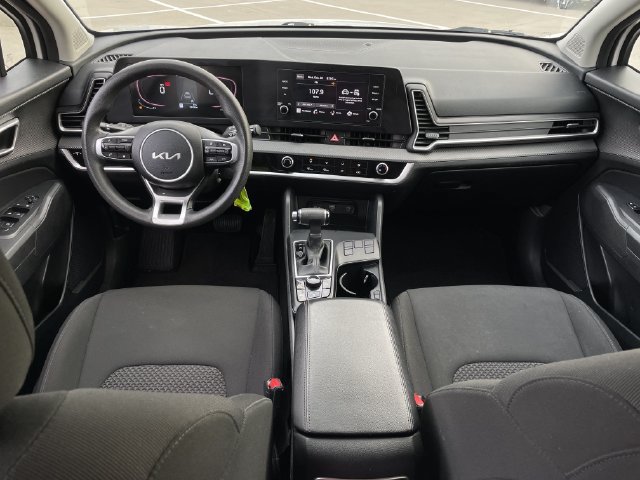 Used 2023 Kia Sportage LX FWD image 9