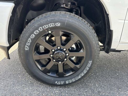 New 2026 RAM 2500 Big Horn AWD/4WD image 3