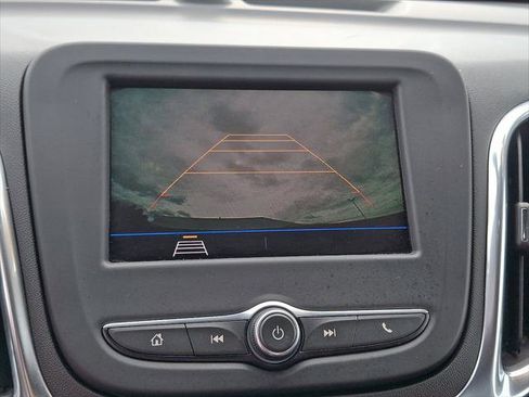 Used 2021 Chevrolet Equinox LT AWD/4WD image 18