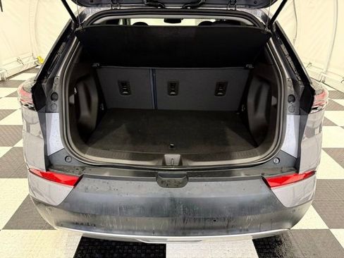 Used 2023 Chevrolet Bolt EUV LT w/ Convenience Package image 4