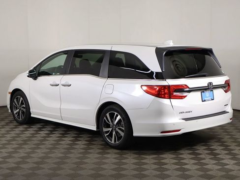 Used 2024 Honda Odyssey Touring image 13