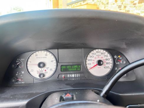 Used 2005 Ford F350 Lariat AWD/4WD image 11