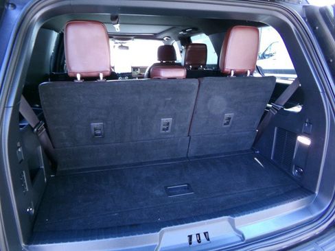 Used 2024 Ford Expedition Limited AWD/4WD image 30