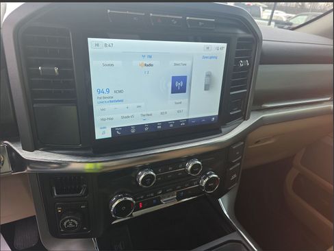 Used 2022 Ford F150 Lariat AWD/4WD image 9