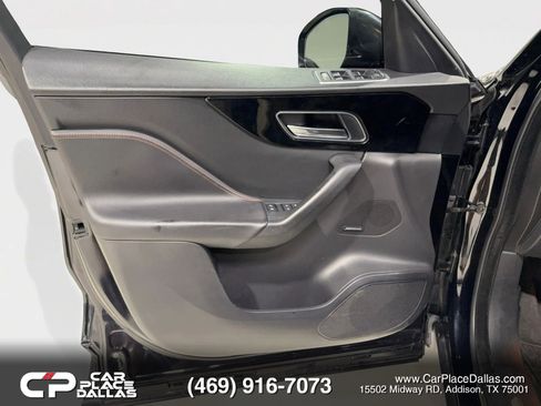 Used 2020 Jaguar F-PACE Prestige image 15