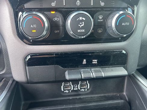 Used 2023 RAM 1500 Big Horn image 11