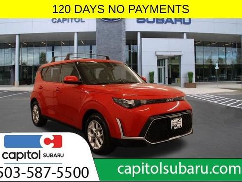 Used 2023 Kia Soul LX w/ LX Technology Package FWD image 1