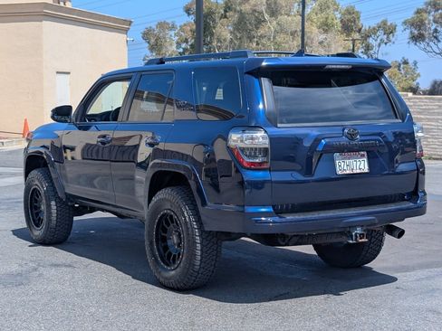 Used 2022 Toyota 4Runner TRD Sport w/ Technology Package AWD/4WD image 12