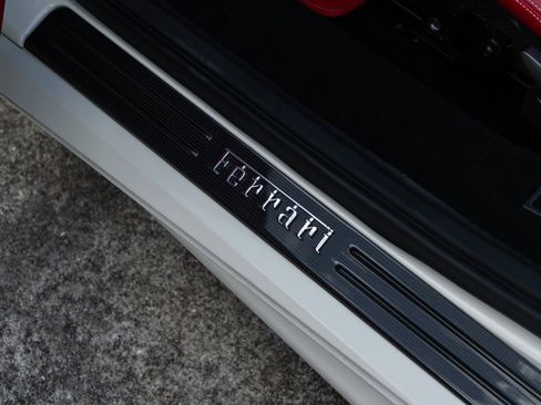 Used 2018 Ferrari 488 Spider RWD image 38