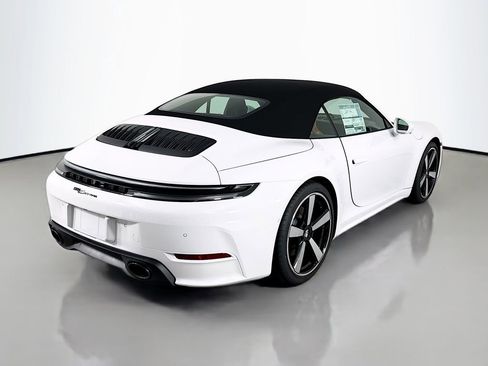 New 2026 Porsche 911 Carrera RWD image 9
