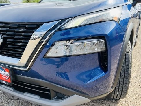Certified 2023 Nissan Rogue SV image 7