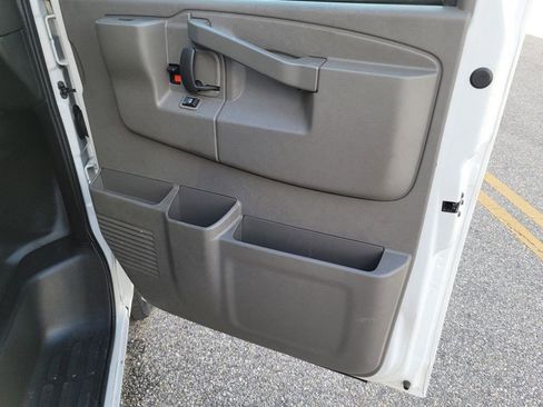 Used 2020 Chevrolet Express 2500 LS w/ Driver Convenience Package image 28