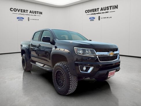 Used 2018 Chevrolet Colorado LT w/ LT Convenience Package RWD image 7
