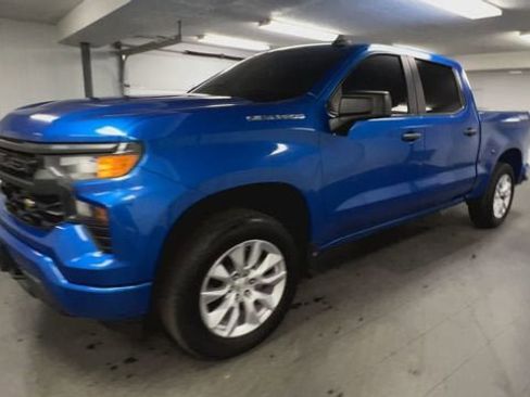 Certified 2022 Chevrolet Silverado 1500 Custom AWD/4WD image 4