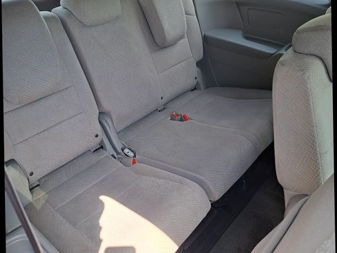 Used 2016 Honda Odyssey EX image 12
