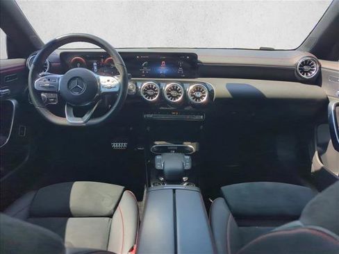 Used 2023 Mercedes-Benz CLA 250 image 21