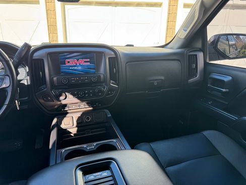 Used 2018 GMC Sierra 1500 SLT image 15
