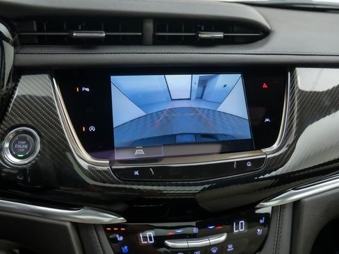 New 2025 Cadillac XT6 Sport image 31