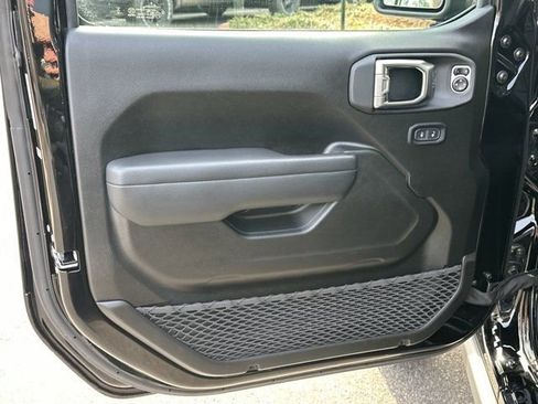 Certified 2025 Jeep Wrangler Unlimited Rubicon 4xe w/ Safety Group image 11