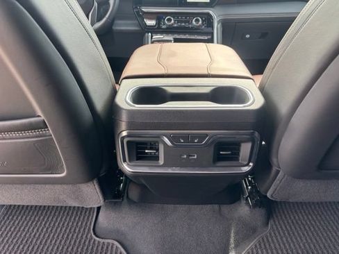 Certified 2025 GMC Sierra 1500 Denali Ultimate AWD/4WD image 23