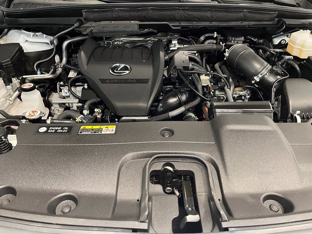 Used 2023 Lexus RX 500h F Sport w/ Accessory Package (P1) AWD/4WD image 6