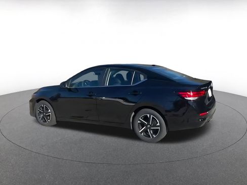 Used 2025 Nissan Sentra SV image 10