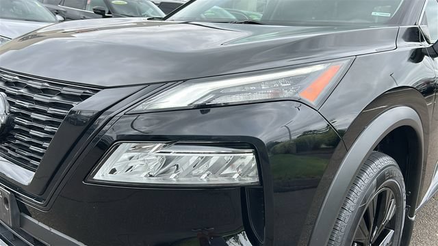 Certified 2023 Nissan Rogue SV w/ SV Premium B Package AWD/4WD image 7