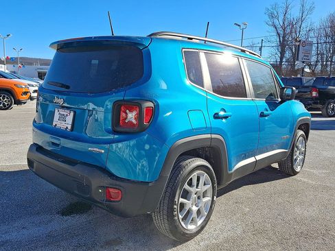 Certified 2022 Jeep Renegade Latitude w/ Convenience Group image 25