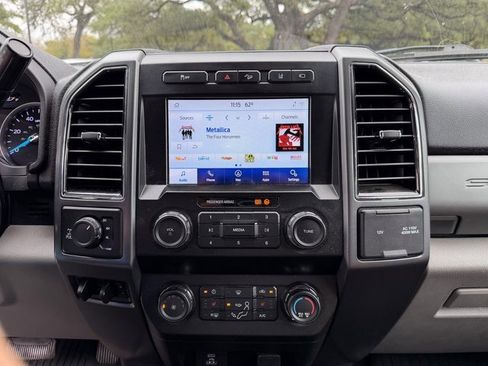 Used 2020 Ford F250 XLT w/ XLT Premium Package image 14