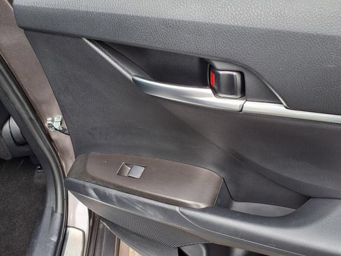 Used 2023 Toyota Camry SE w/ Audio Upgrade Package FWD image 23