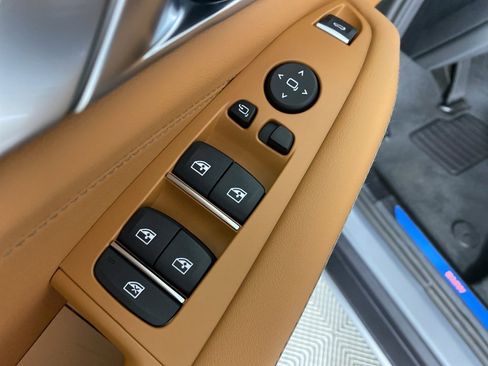 New 2026 BMW X5 xDrive50e w/ Executive Package image 7