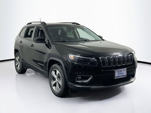 Used 2022 Jeep Cherokee Limited w/ Mopar Interior Package image 3