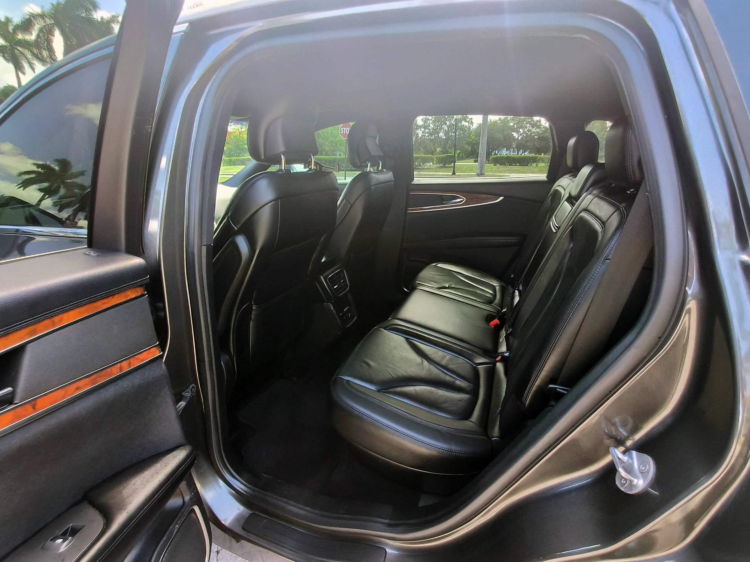 Used 2018 Lincoln MKX Reserve FWD image 13