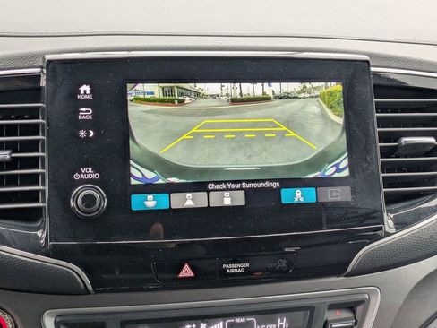 Used 2023 Honda Passport EX-L image 12