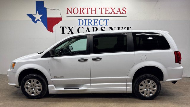 Used 2019 Dodge Grand Caravan SE FWD image 13