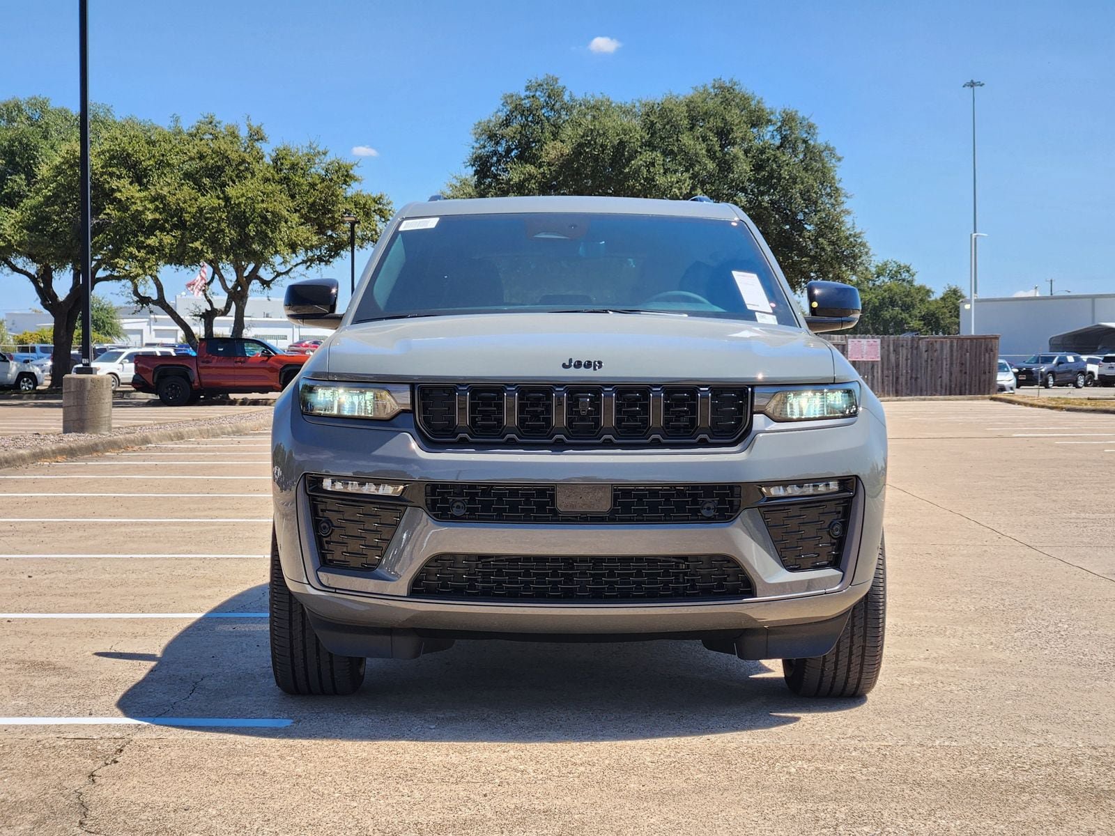 New 2027 Jeep Grand Cherokee Limited AWD/4WD image 7
