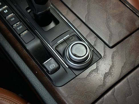 Used 2018 Maserati Ghibli RWD image 37