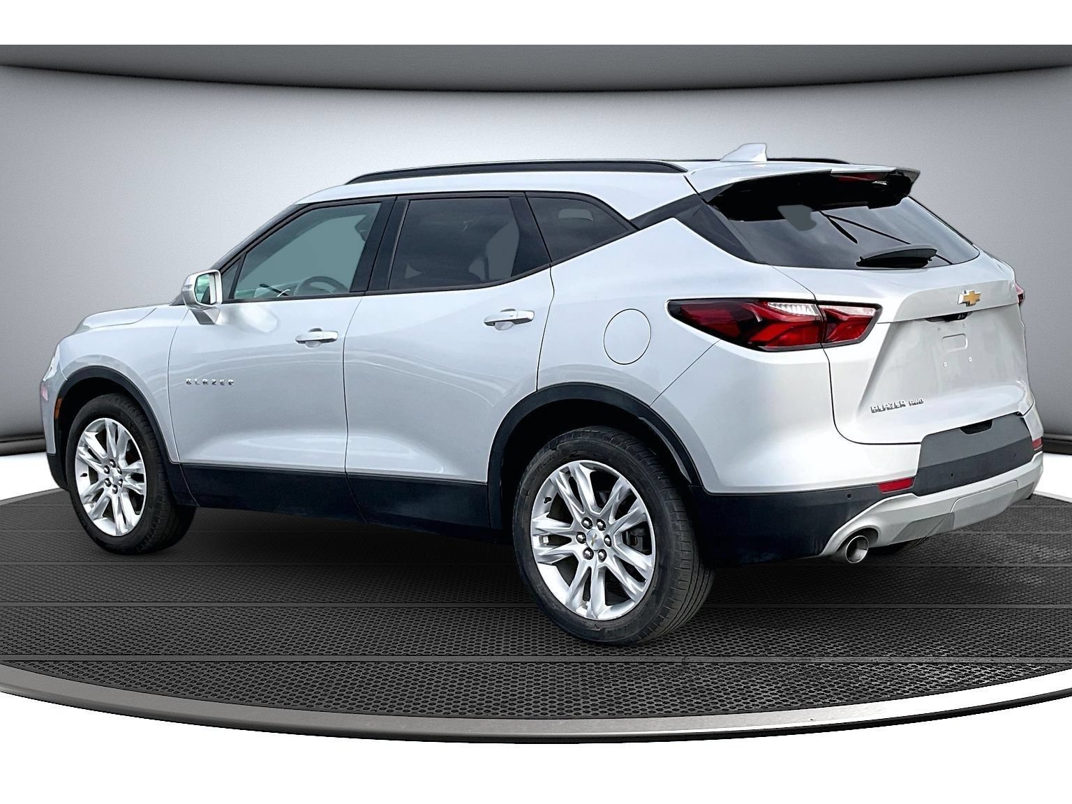 Used 2019 Chevrolet Blazer LT w/ Sun and Wheels Package AWD/4WD image 18