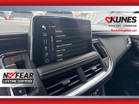 Used 2023 GMC Yukon SLT image 28