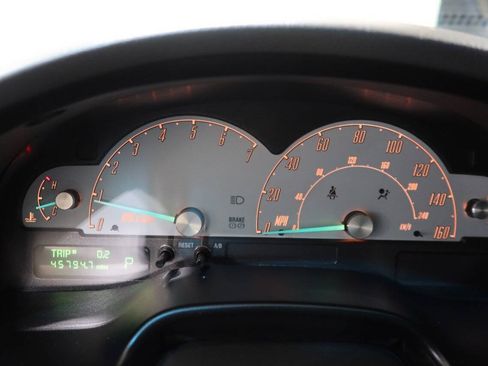 Used 2002 Ford Thunderbird RWD image 21
